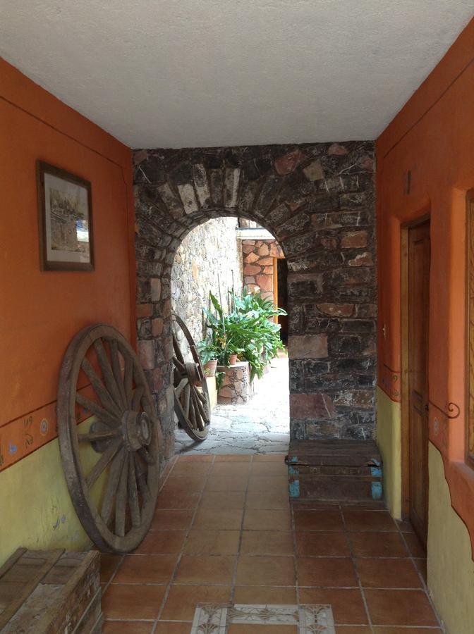 Hotel Los Faroles Catorce Екстериор снимка