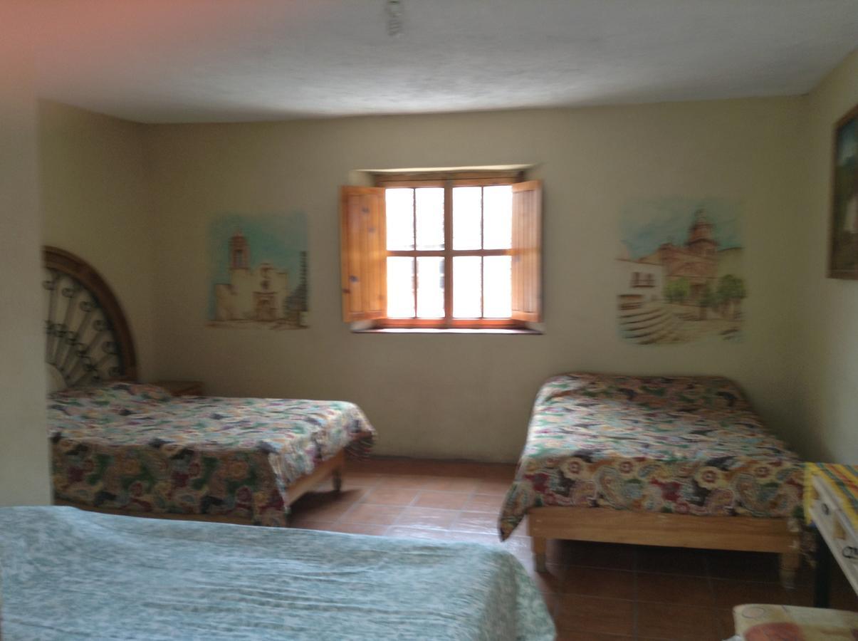 Hotel Los Faroles Catorce Стая снимка